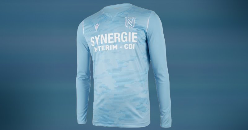 nantes 2023-24 home goalkeeper shirt in sky blue